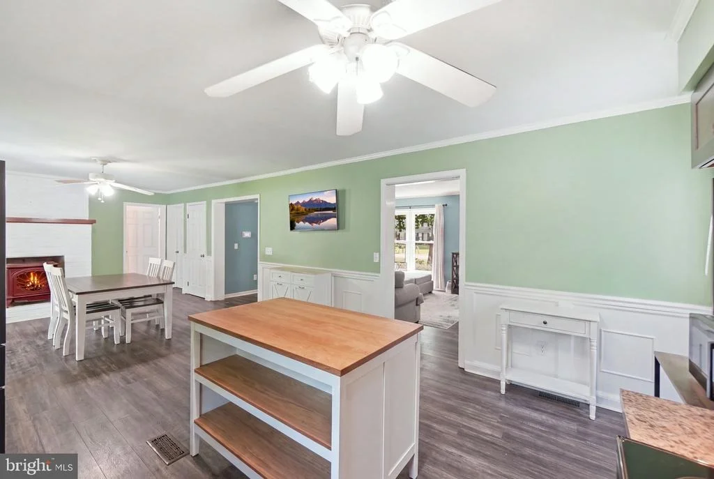 Photo of 912 BUCKINGHAM DRIVE