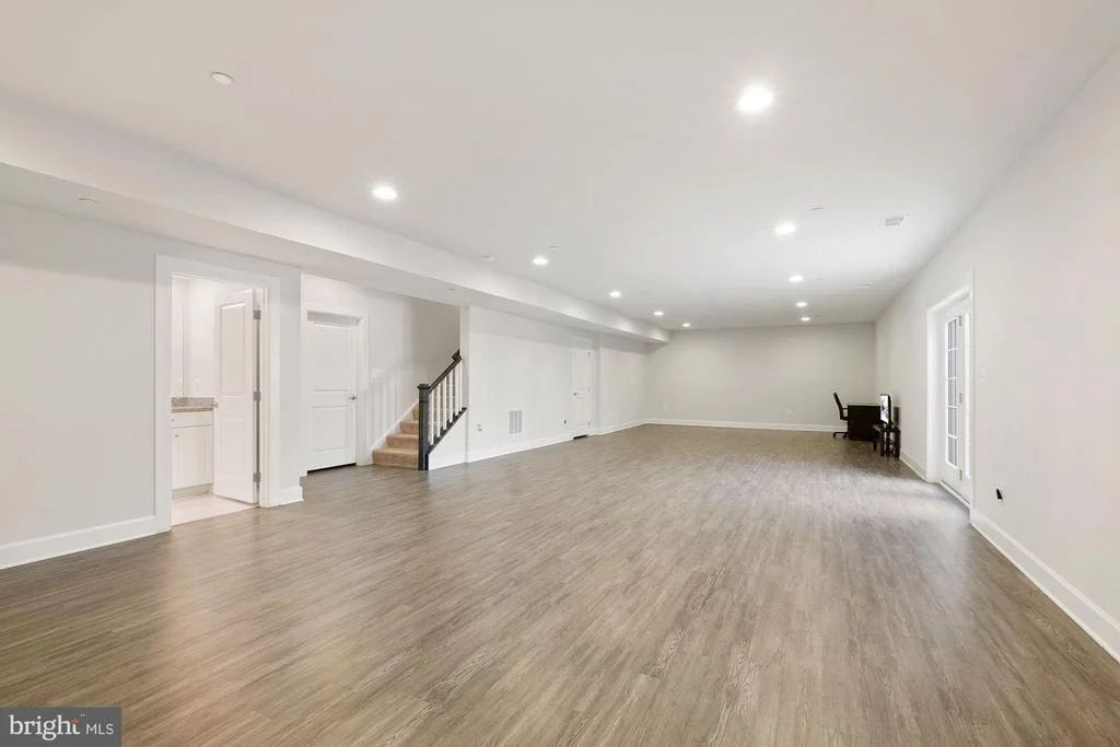 Photo of 137 GREENTREE FARM DRIVE
