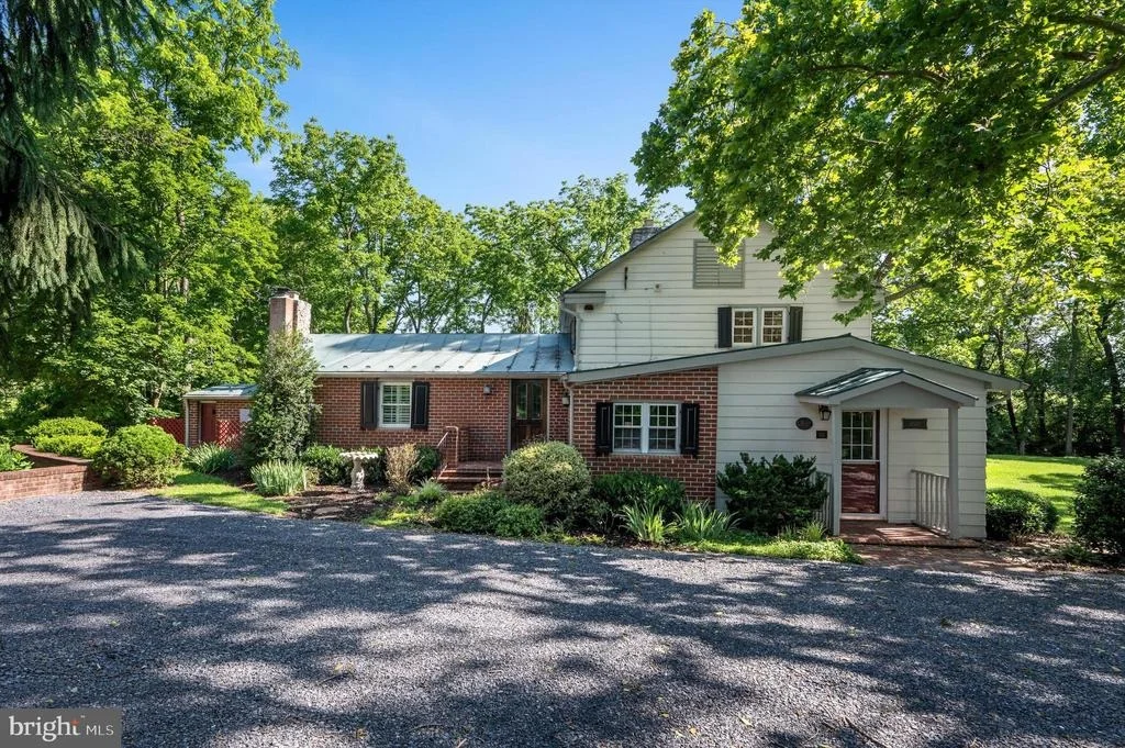 Photo of 6517 KABLETOWN ROAD