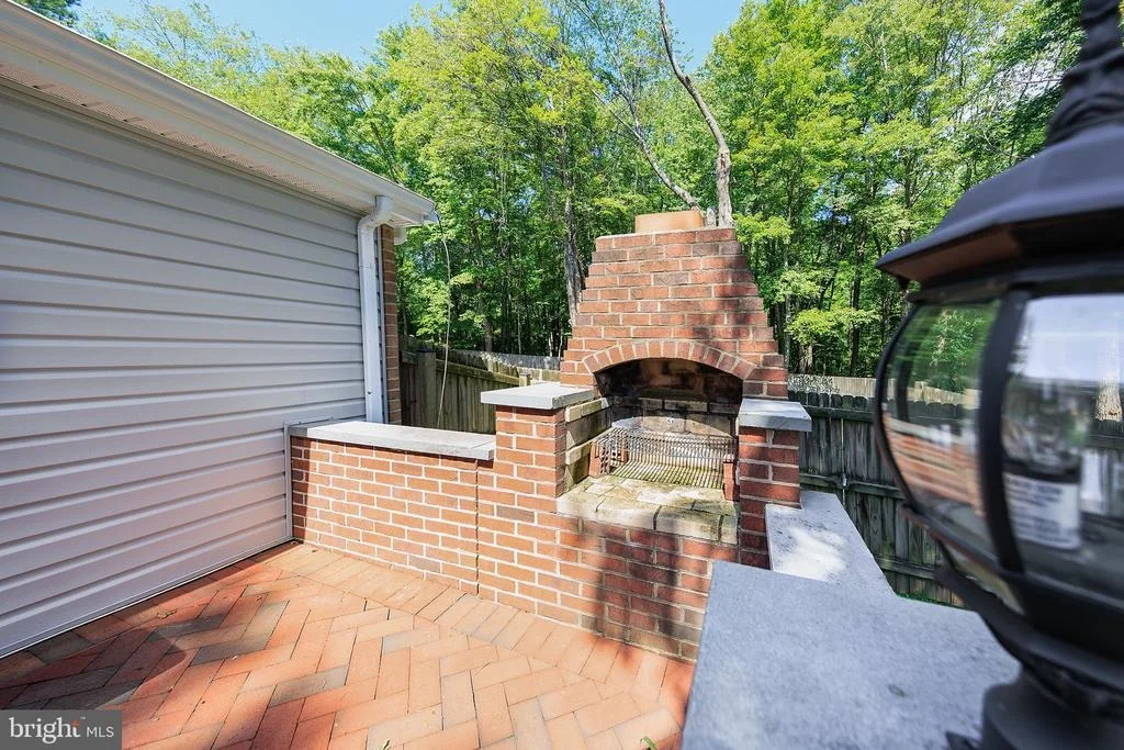 Photo of 7301 WOODYARD ROAD