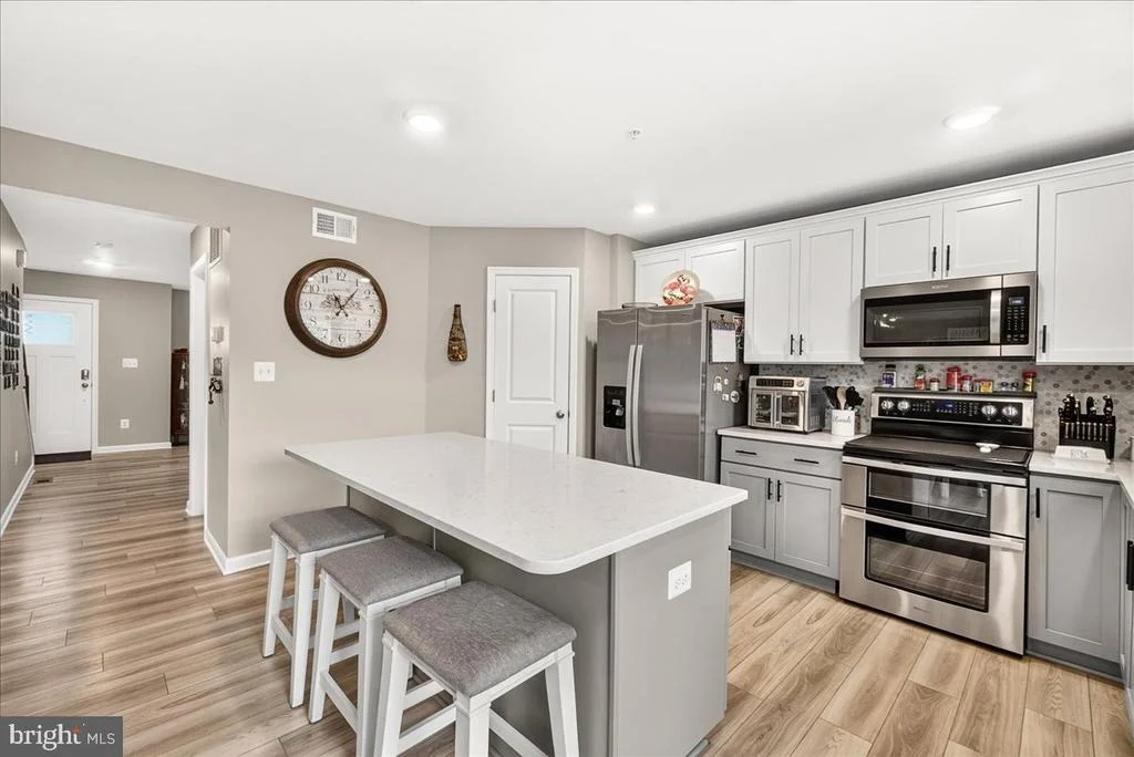 Photo of 17 WESTVIEW DRIVE
