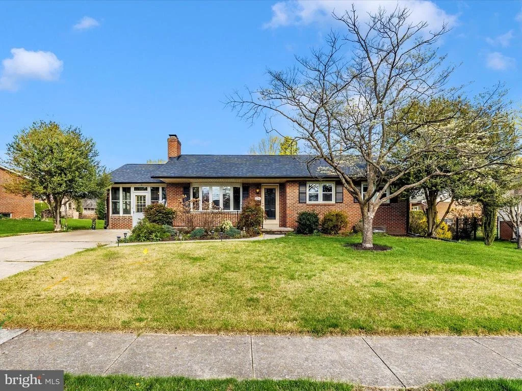 Photo of 234 WYNGATE DRIVE