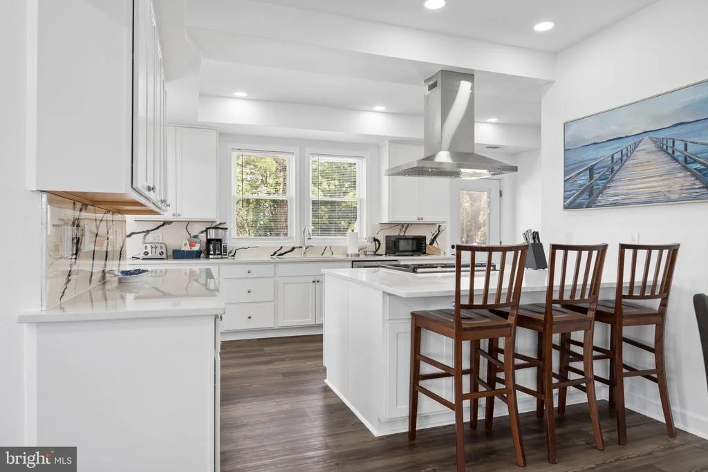 Photo of 456 DEALE ROAD