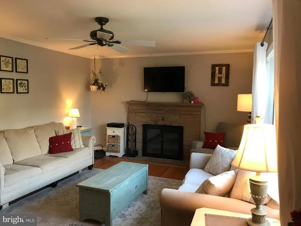 Photo of 105 FAIRVIEW AVENUE