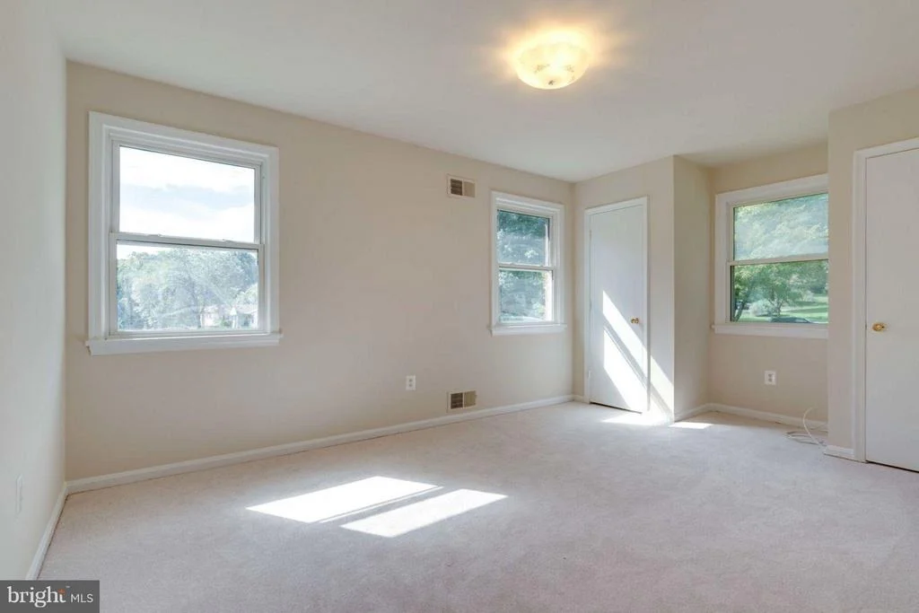 Photo of 8712 NERO STREET
