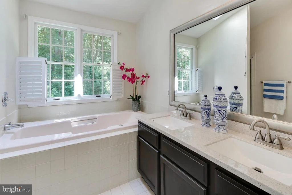 Photo of 10962 SHADOW LANE