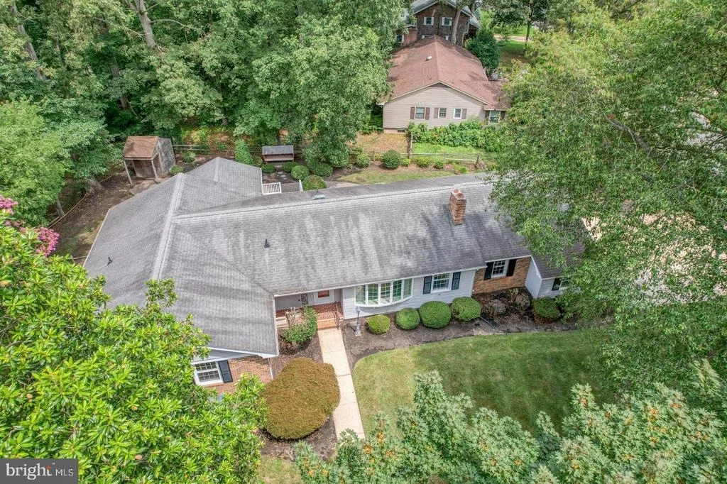 Photo of 5 WINGED FOOT ROAD