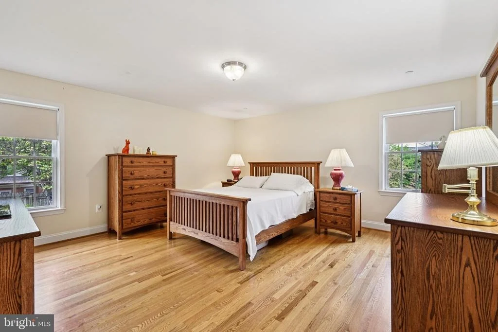 Photo of 337 SETH PLACE