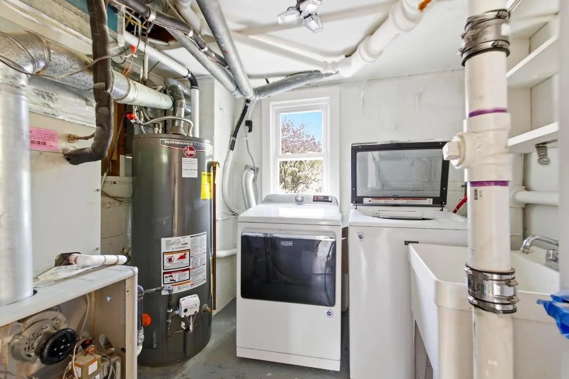 Photo of 7708 JANSEN DRIVE