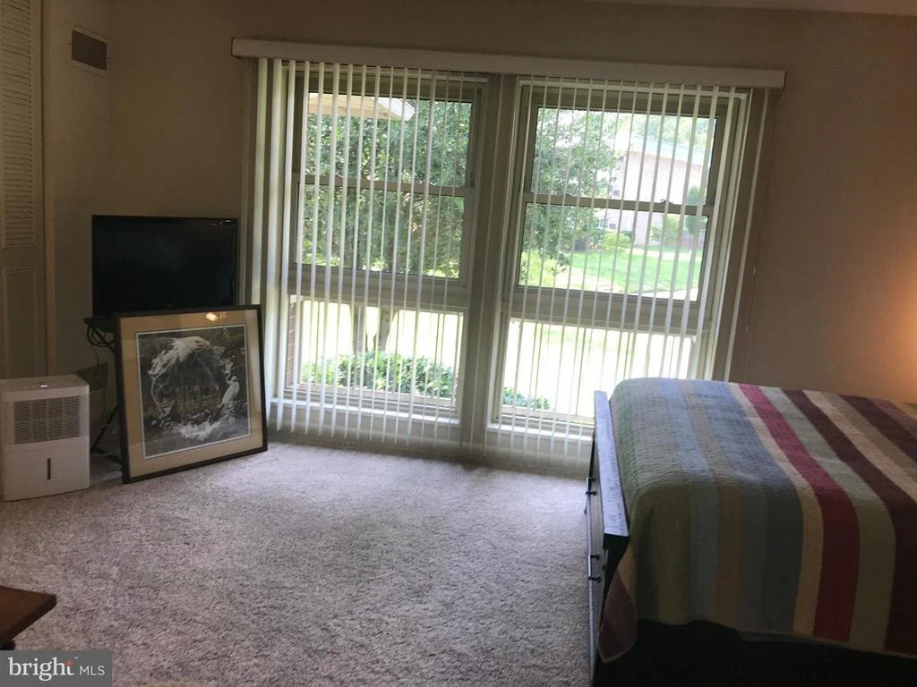 Photo of Unit 712D at 3362 GLENEAGLES DRIVE