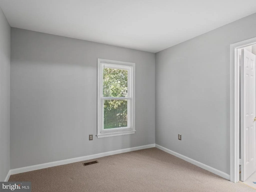 Photo of 9320 CREEKVIEW DRIVE