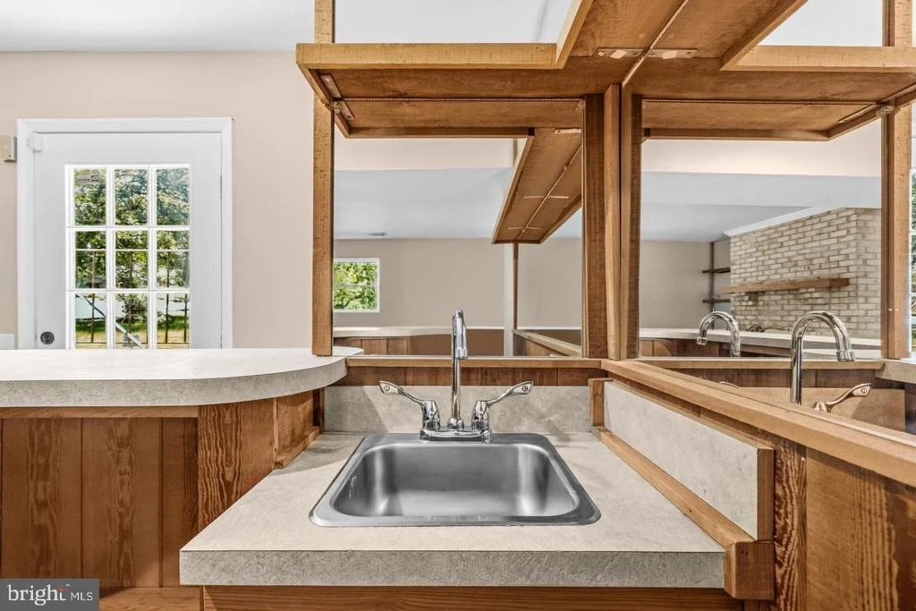 Photo of 10107 SNOWDEN ROAD