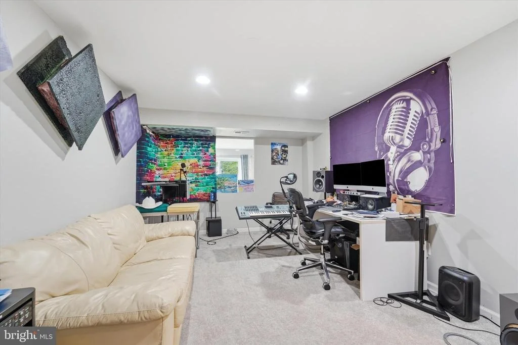 Photo of 2402 SHAKER LANE