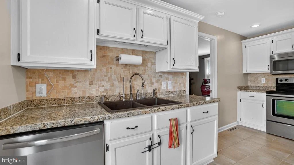 Photo of 7741 OUTING AVENUE