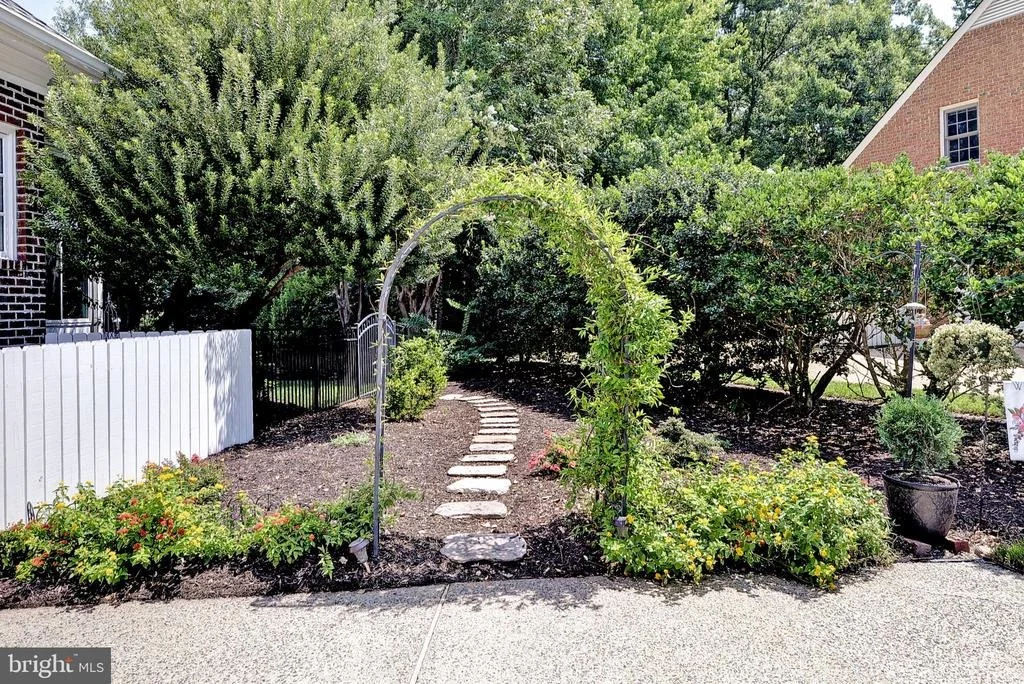Photo of 2996 RIVER REACH