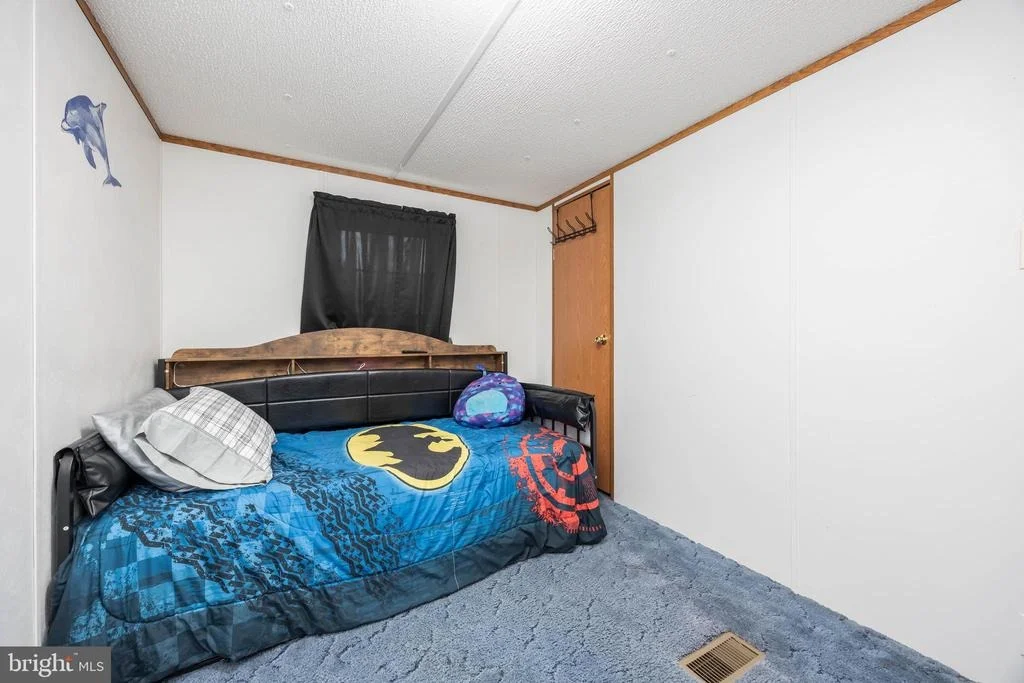 Photo of 22139 ROYAL OAK ROAD