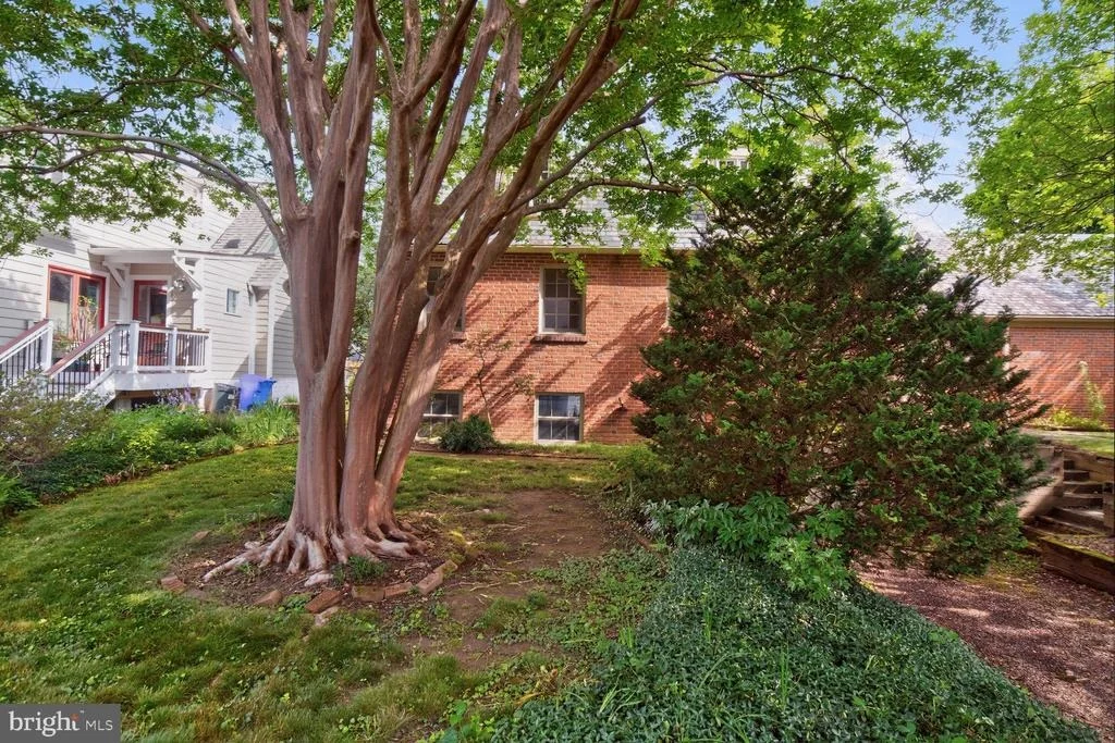 Photo of 702 MCNEILL ROAD