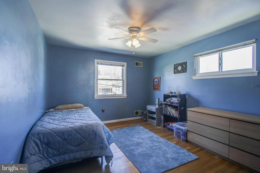 Photo of 906 LAMBERTON DRIVE