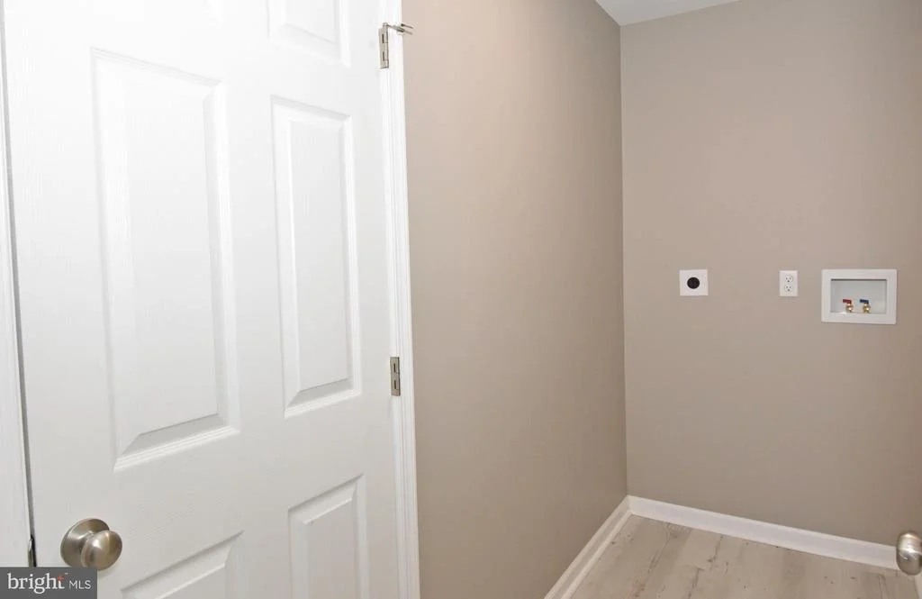 Photo of 516 OVERBROOK DRIVE