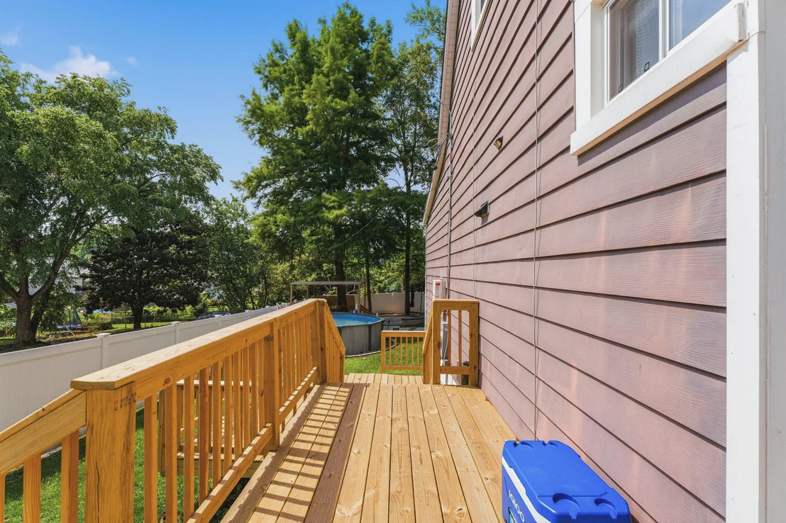 Photo of 4501 FOREST VIEW AVENUE