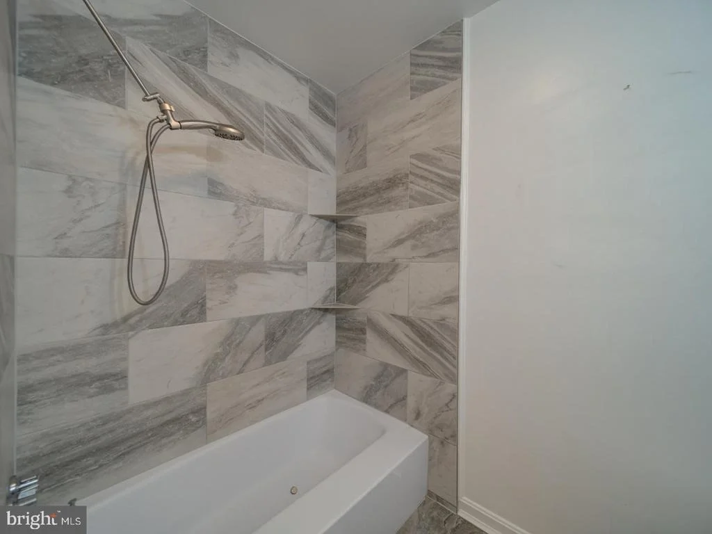 Photo of 10524 DEACON ROAD