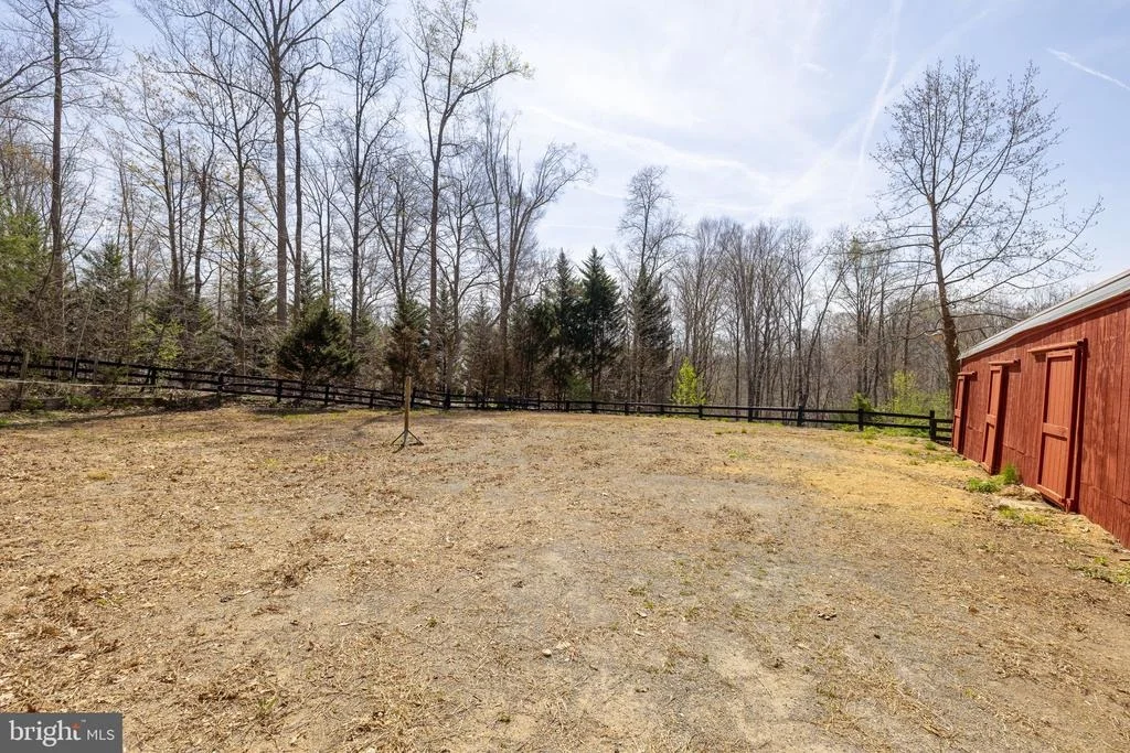 Photo of 8701 SINCLAIR MILL ROAD