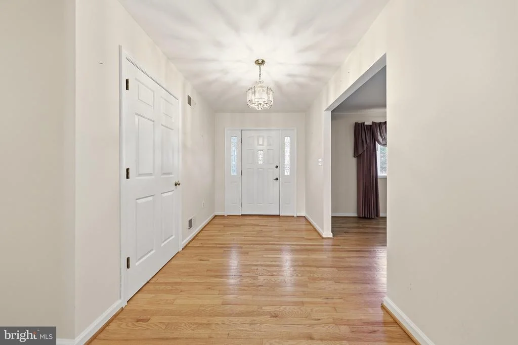 Photo of 5194 DEBRA ROAD