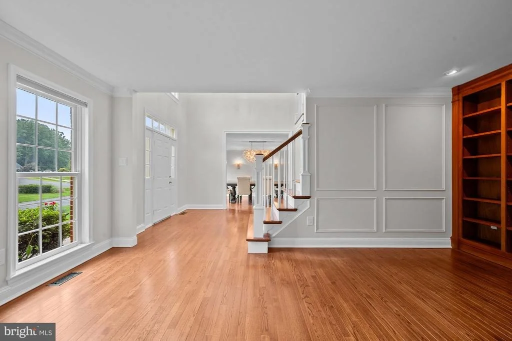 Photo of 10215 MARTINHOE DRIVE