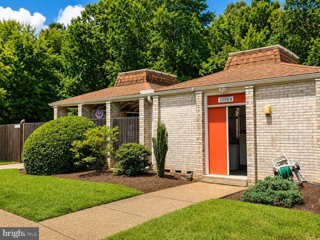 Photo of 3201 CUNNINGHAM DRIVE