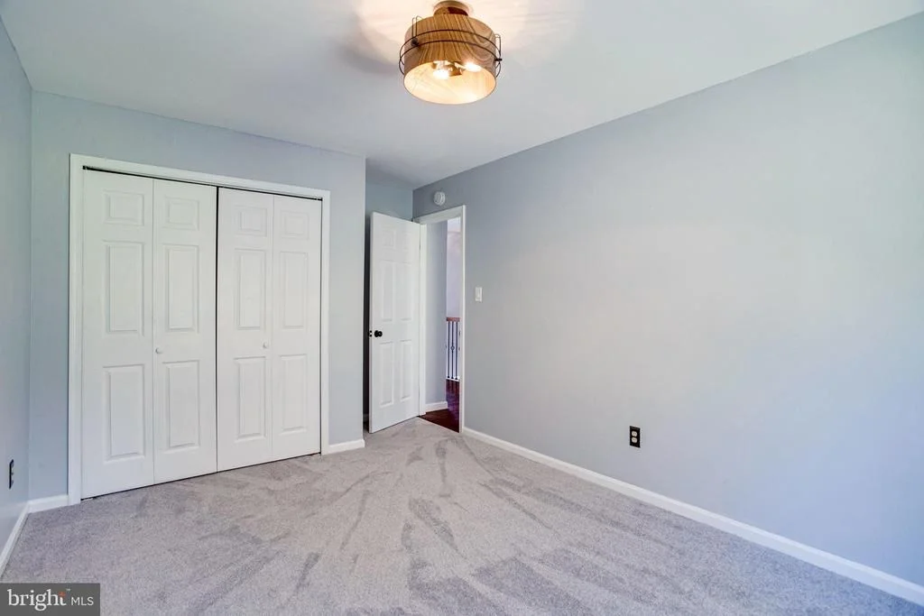 Photo of 9813 MAINSAIL DRIVE