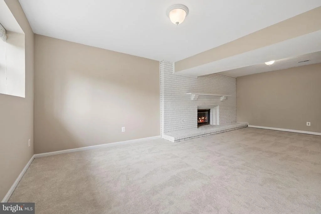 Photo of 15922 EDGEWOOD DRIVE