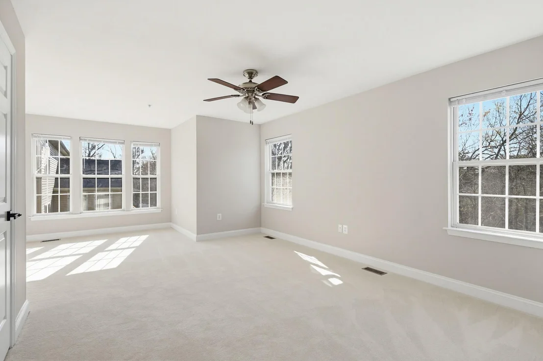Photo of 14603 FARNHAM LANE