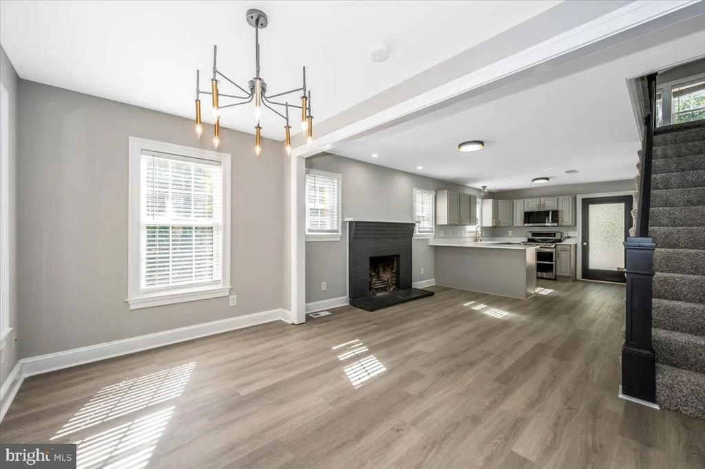 Photo of 1552 DENNIS ROAD