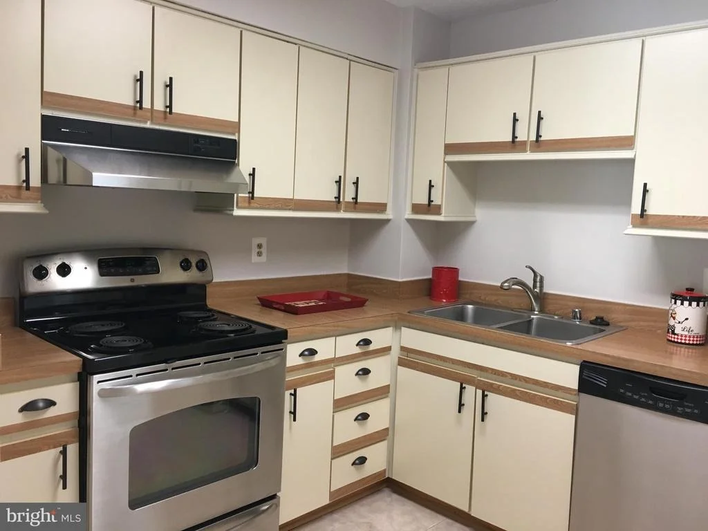Photo of Unit 3810 at 15115 INTERLACHEN DRIVE