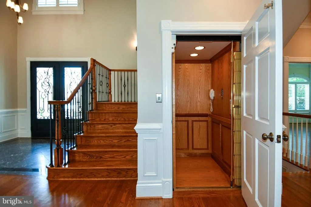 Photo of 7808 SOUTHDOWN ROAD