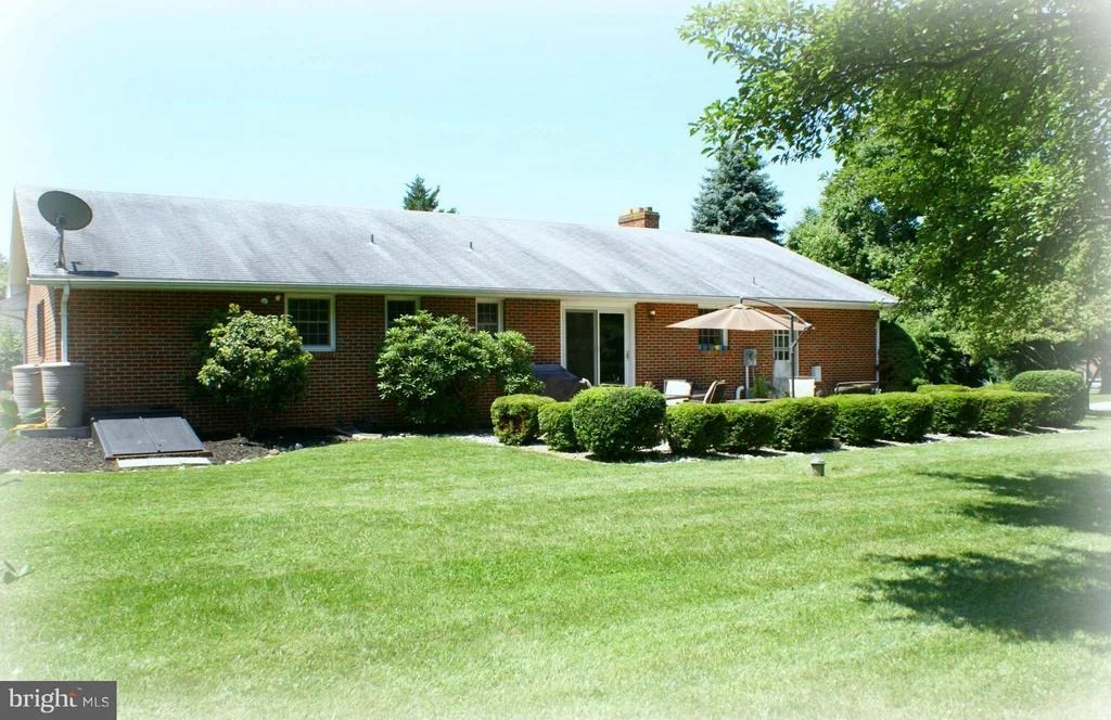 Photo of 8216 GLENDALE DRIVE