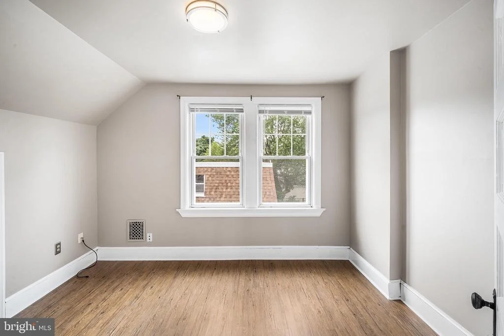 Photo of 2 12TH STREET