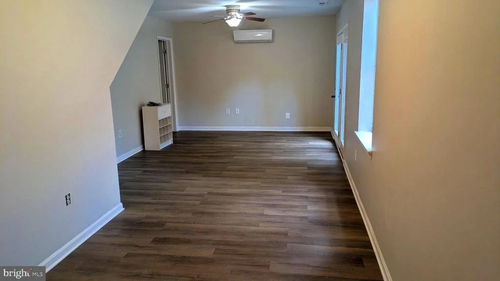 Photo of 5860 LILAC CIRCLE