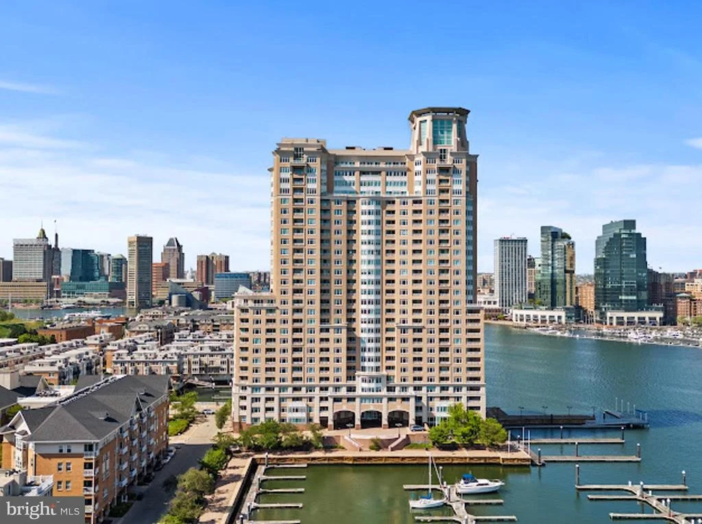 Photo of Unit 1208 at 100 HARBORVIEW DRIVE