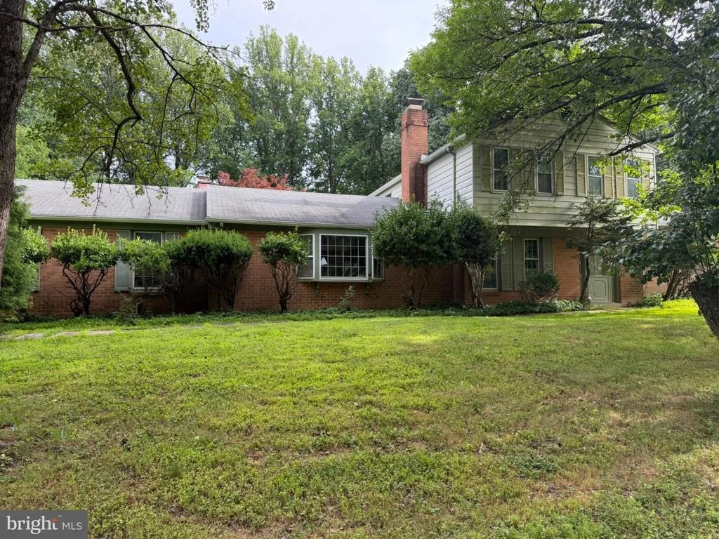 Photo of 913 WINDMILL LANE