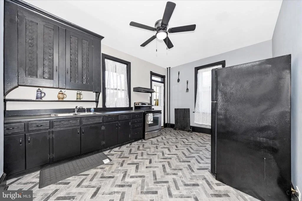 Photo of 519 SUMMIT AVENUE