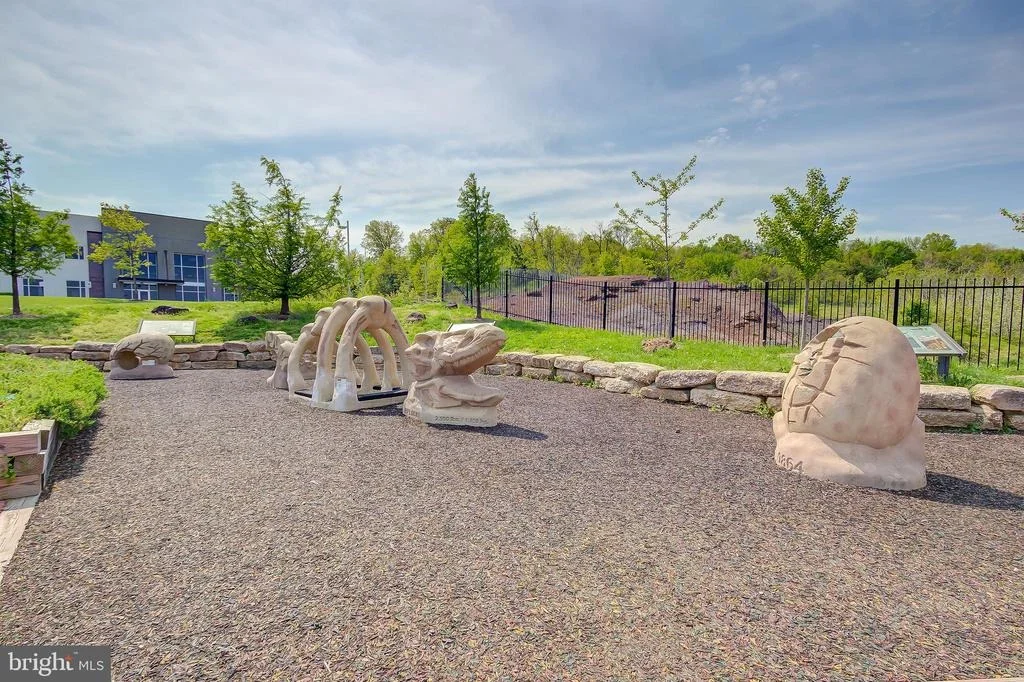 Photo of 13105 GOLDEN OAK DRIVE