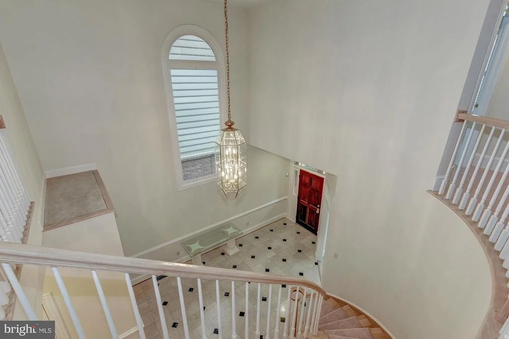 Photo of 11207 POTOMAC CREST DRIVE