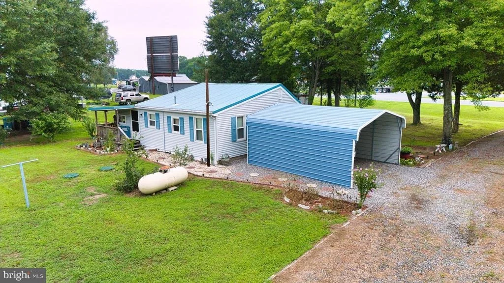 Photo of 18395 MCCOLLEYS CHAPEL ROAD