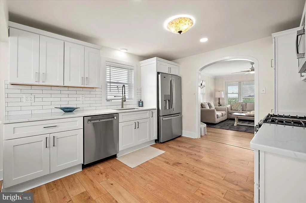 Photo of 12353 MEADOW DRIVE