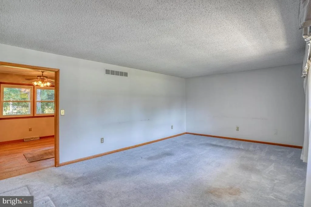 Photo of 54 MEADOW GLEN DRIVE
