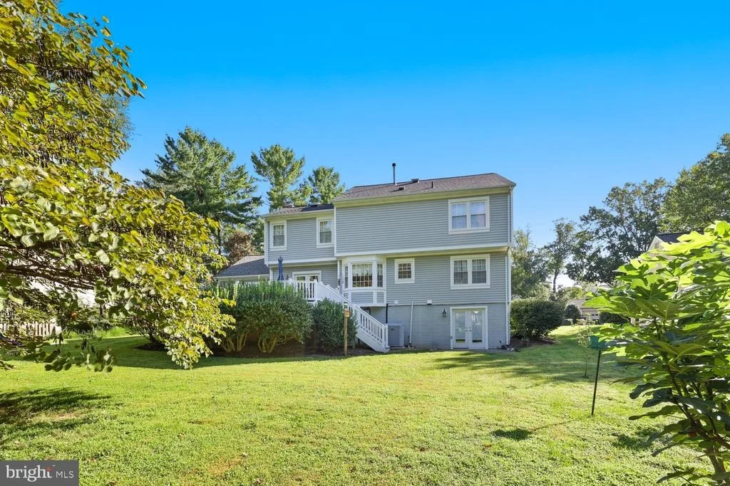 Photo of 10221 EAGLE LANDING COURT