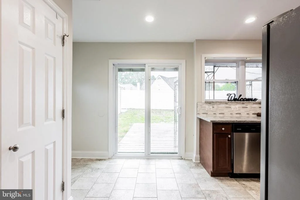 Photo of 1020 THOMAS ROAD
