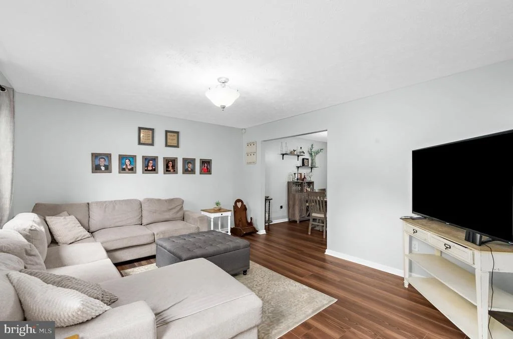 Photo of 419 JEROME AVENUE