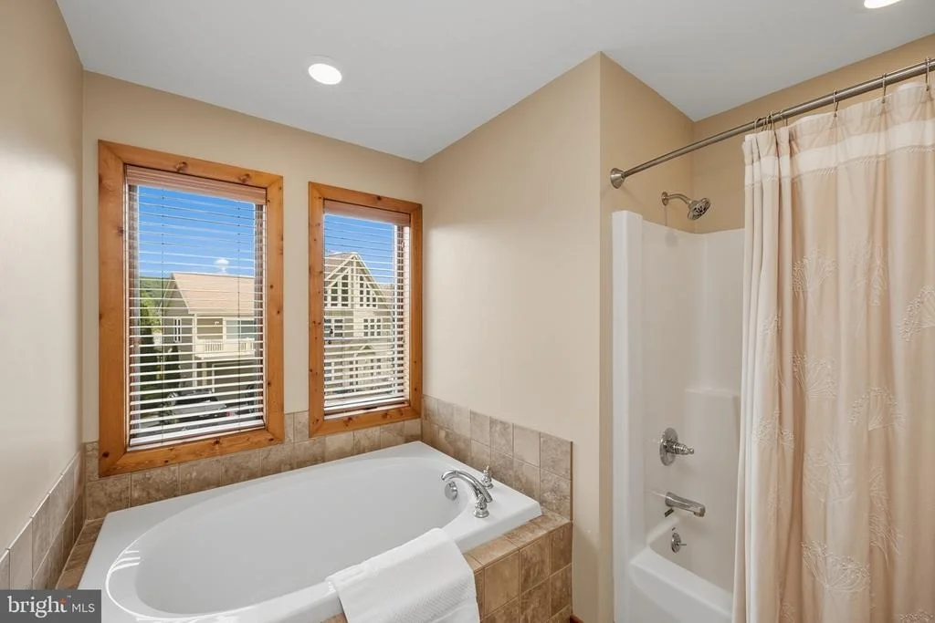 Photo of 250 LAKE POINTE DRIVE